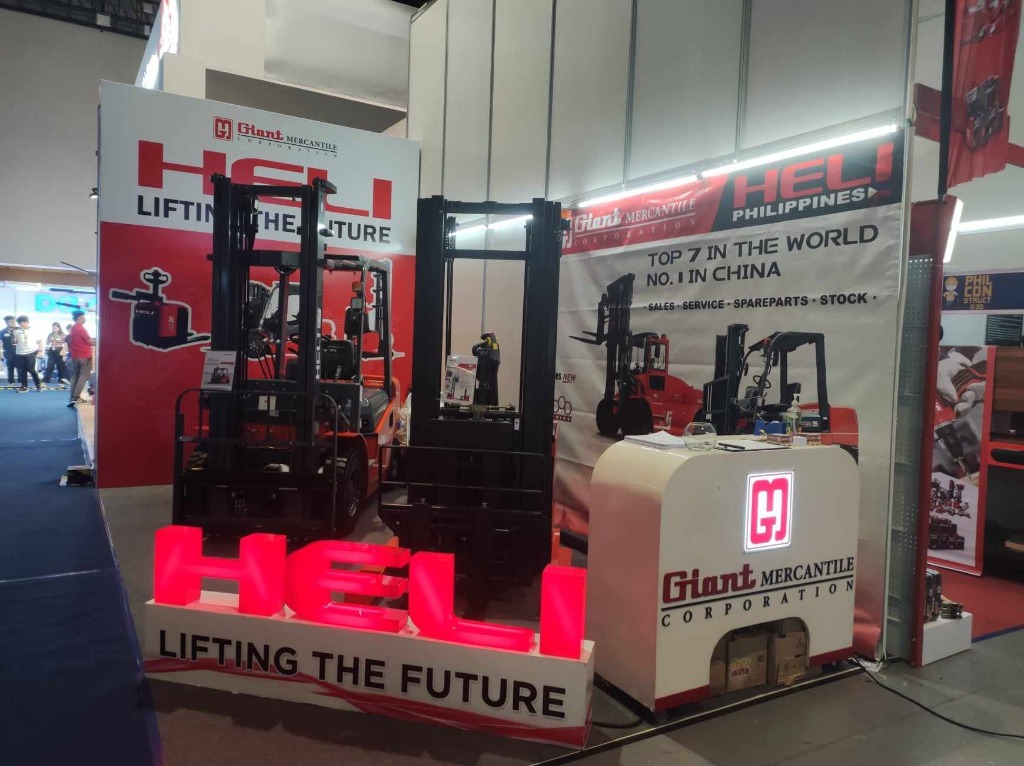 Giant Mercantile Corporation — HELI Trade Show Booth